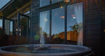 Dewin Bach - Luxury Lodge Hot Tub Close to Beach