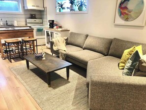 Living area - North Toronto Gem (Toronto)