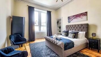 5 bedrooms, Egyptian cotton sheets, iron/ironing board, WiFi