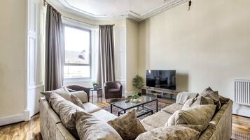 TV, Netflix, streaming services