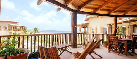 Condo, 3 Bedrooms | Property grounds