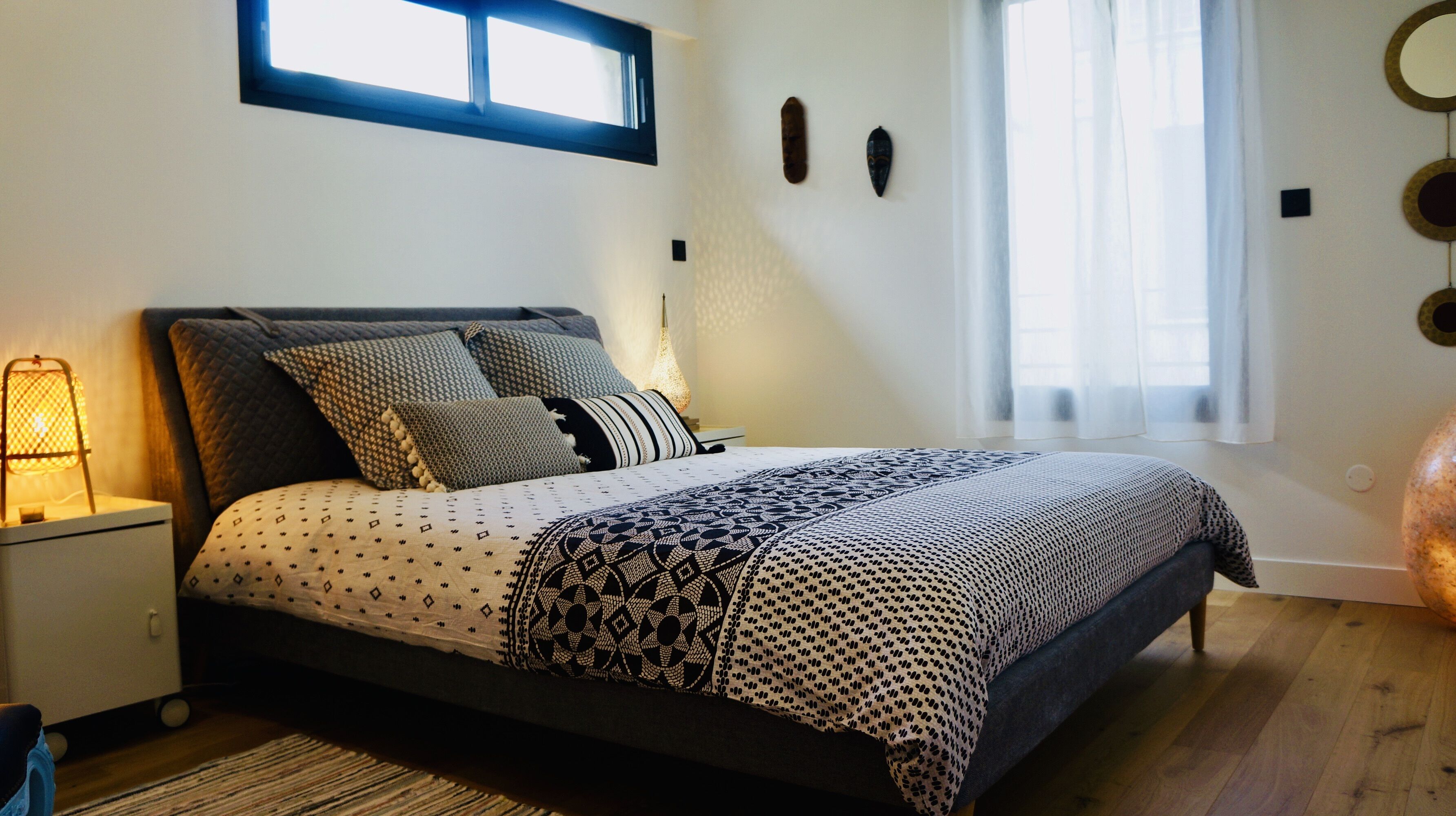 4 slaapkamers, een strijkplank/strijkijzer, reisbedje, gratis wifi