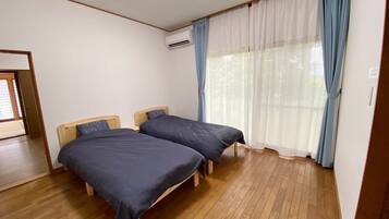 6 bedrooms, iron/ironing board, free WiFi, bed sheets