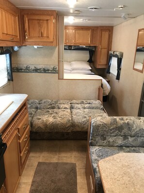 2 Schlafzimmer, Bügeleisen/Bügelbrett, kostenloses WLAN, Bettwäsche