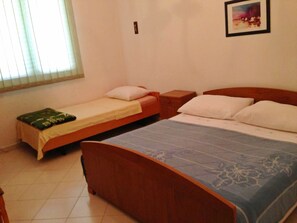Apartment, 2 Queen Beds | 2 bedrooms, iron/ironing board, free WiFi, bed sheets