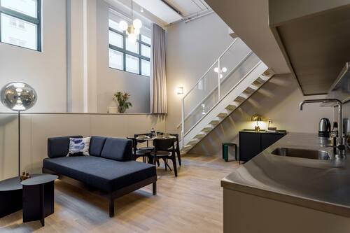 Atelier Loft Apartment | Allergikerbettwaren, individuell dekoriert, individuell eingerichtet