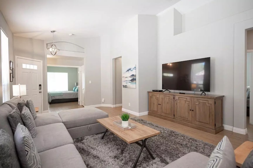 35% Off Special Green Valley Gem! 3/2 Single Story - Henderson, NV