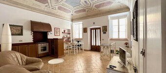 Dream house, 80M2, frescoed vault