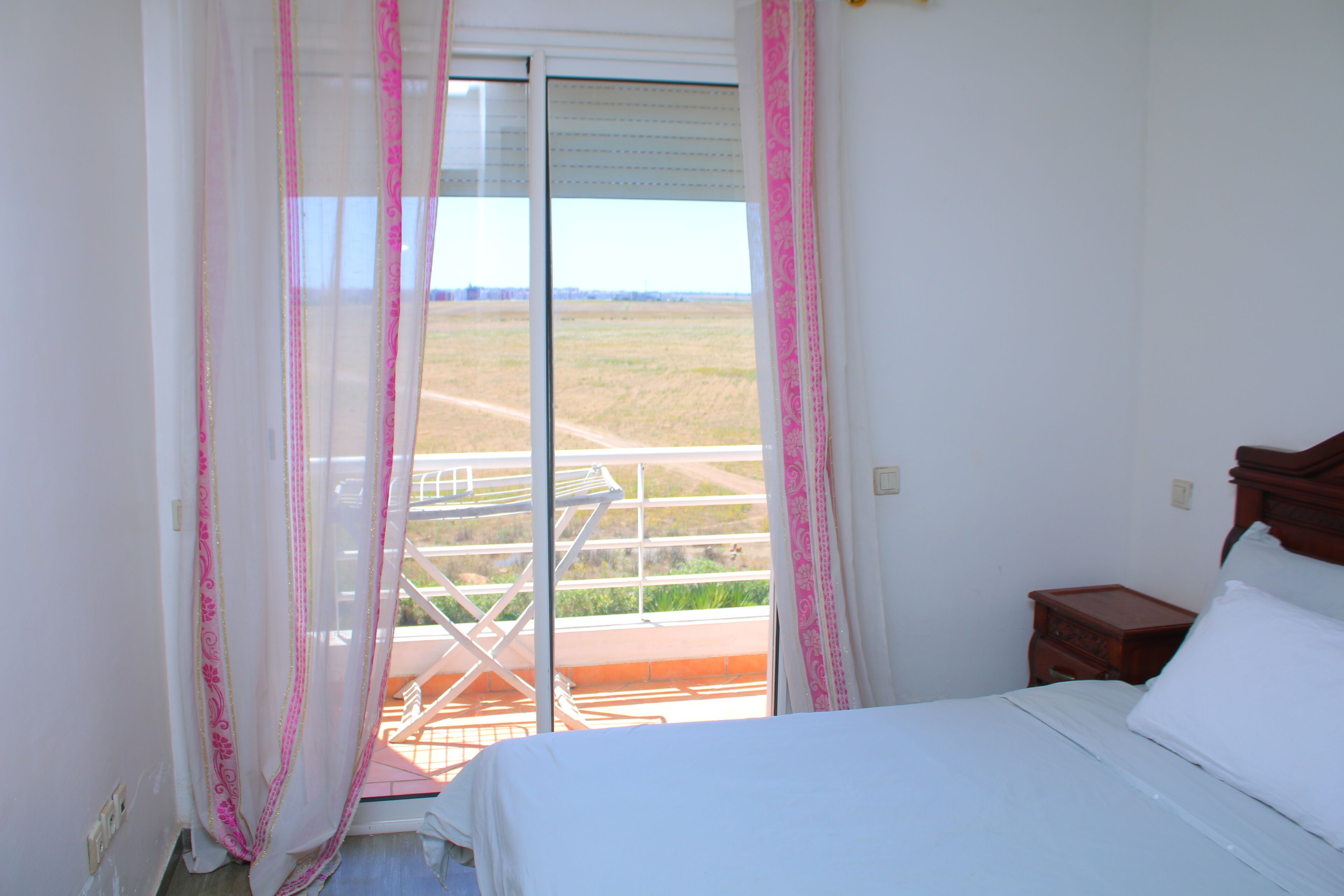 3 bedrooms, bed sheets