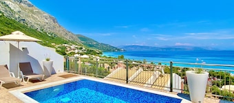 Luxury Villa Akti Barbati 2 with private pool