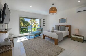 4 makuuhuonetta, työpöytä, vauvan matkasänky, ilmainen Wi-Fi