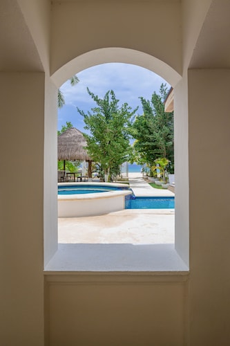 Paradise Beach Villa Santa Pila