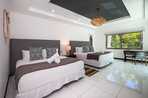 4 Schlafzimmer, Schreibtisch, Reisekinderbett, kostenloses WLAN