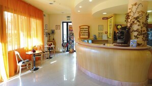 Unclassified image, 5 of 16, button - Hotel Vannucci Rimini (Rimini)