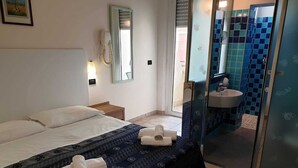 Unclassified image, 4 of 16, button - Hotel Vannucci Rimini (Rimini)