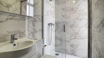 Shower, towels