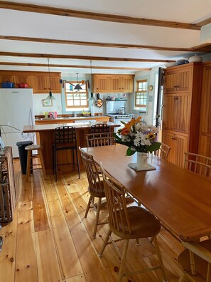 Dining - Unique and Charming Home In Portsmouth's Historic District. (Portsmouth)