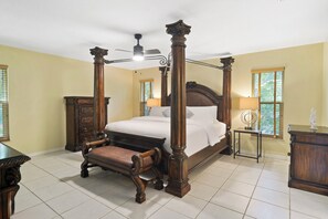 4 bedrooms, iron/ironing board, free WiFi, bed sheets