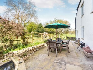 Outdoor dining - The Farmhouse - UK33419 (West Witton, near Leyburn)