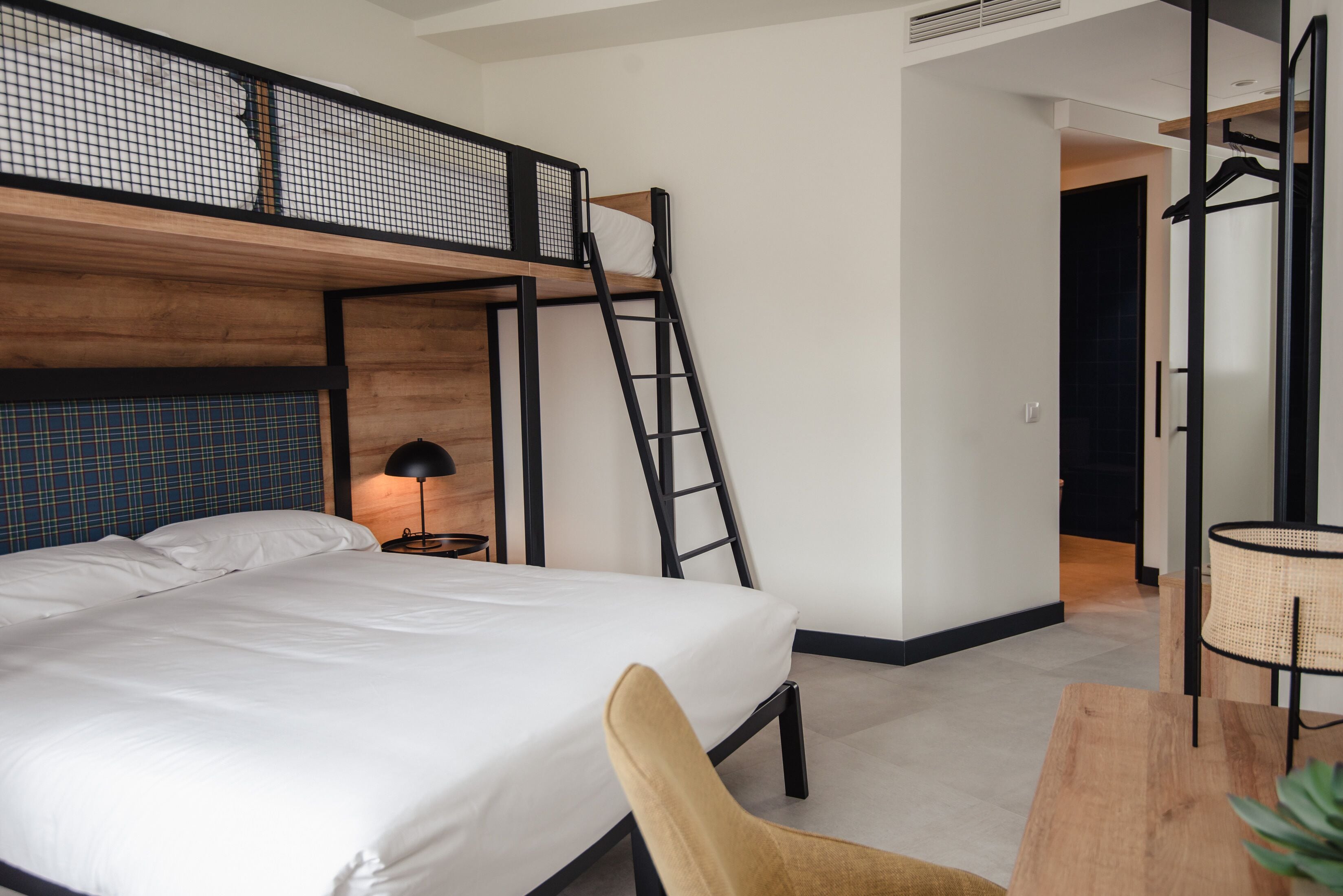 Photo - LATROUPE La Granja