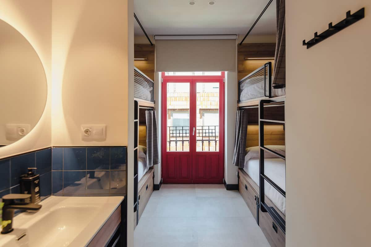 4-Bed Mixed Dorm