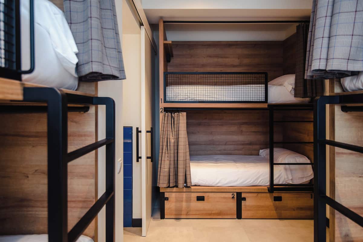 6-Bed Mixed Dorm
