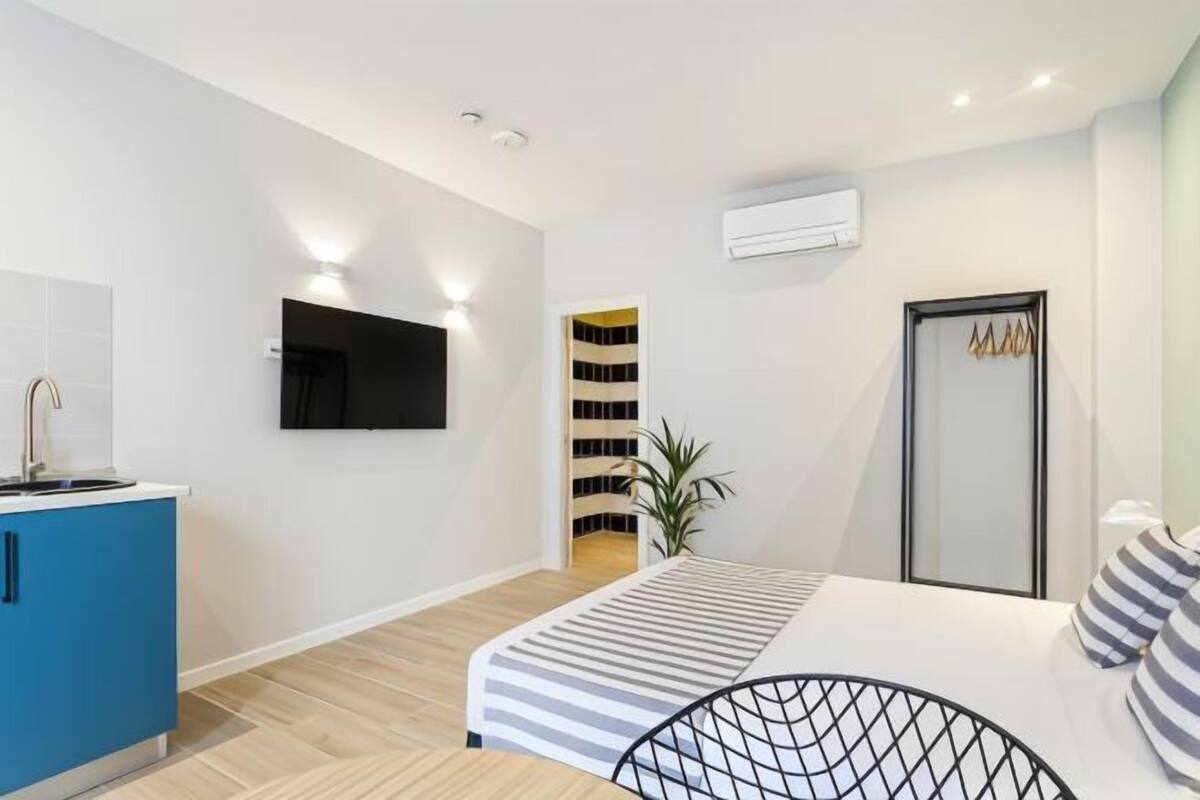 1 chambre, coffres-forts dans les chambres, bureau