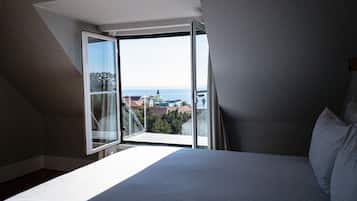 Deluxe Double or Twin Room | Soundproofing, free WiFi, bed sheets