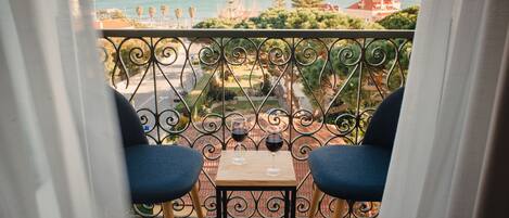 Geluiddichte muren, gratis wifi, beddengoed