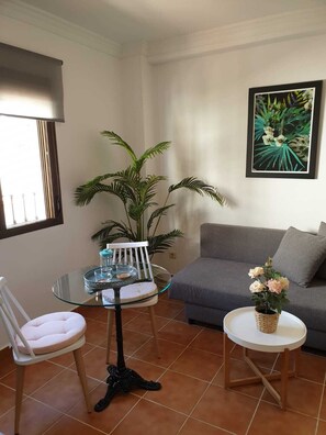 Klassiek appartement | Woonkamer