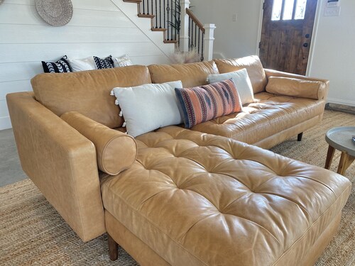 Close to Baylor & Silos: 3 BR Home Pickleball Court, Ping Pong Table & Barn