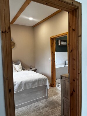1 Schlafzimmer, BĂŒgeleisen/BĂŒgelbrett, Reisekinderbett, kostenloses WLAN