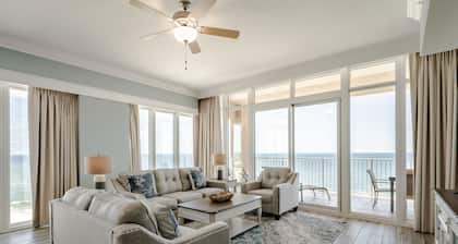 Luxury Direct Beachfront Corner Unit Lazy River-Waterslide-Walk to Restaurant's