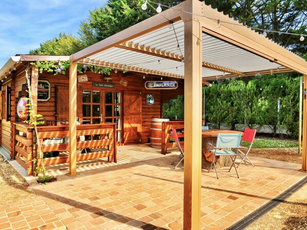 Family Cottage, Private Bathroom, Pool View (Le Petit Champigny) | Miscellaneous