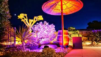 Family Cottage, Private Bathroom, Pool View (Le Petit Champigny) | Exterior