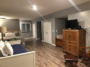 1 bedroom, free WiFi, bed sheets