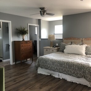 1 quarto, Wi-Fi de cortesia, roupa de cama