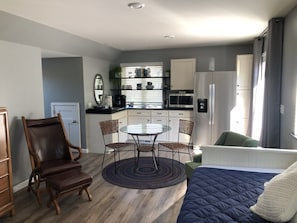 1 bedroom, free WiFi, bed sheets - Newly Constructed Second Floor Modern Studio Apartment Unit 2 ~ Sleeps 6 (Accomac)
