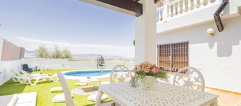 Cubo's Villa Gabriela / Free Wifi / Private Pool / jacuzzi