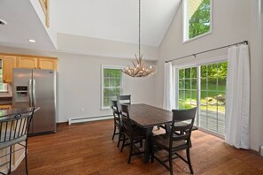 Dining - The Slopes Lodge, Recently Updated, 4mi to Mt Snow (Dover)