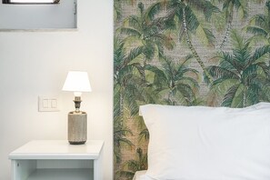 1 habitación, tabla de planchar con plancha, wifi gratis y ropa de cama