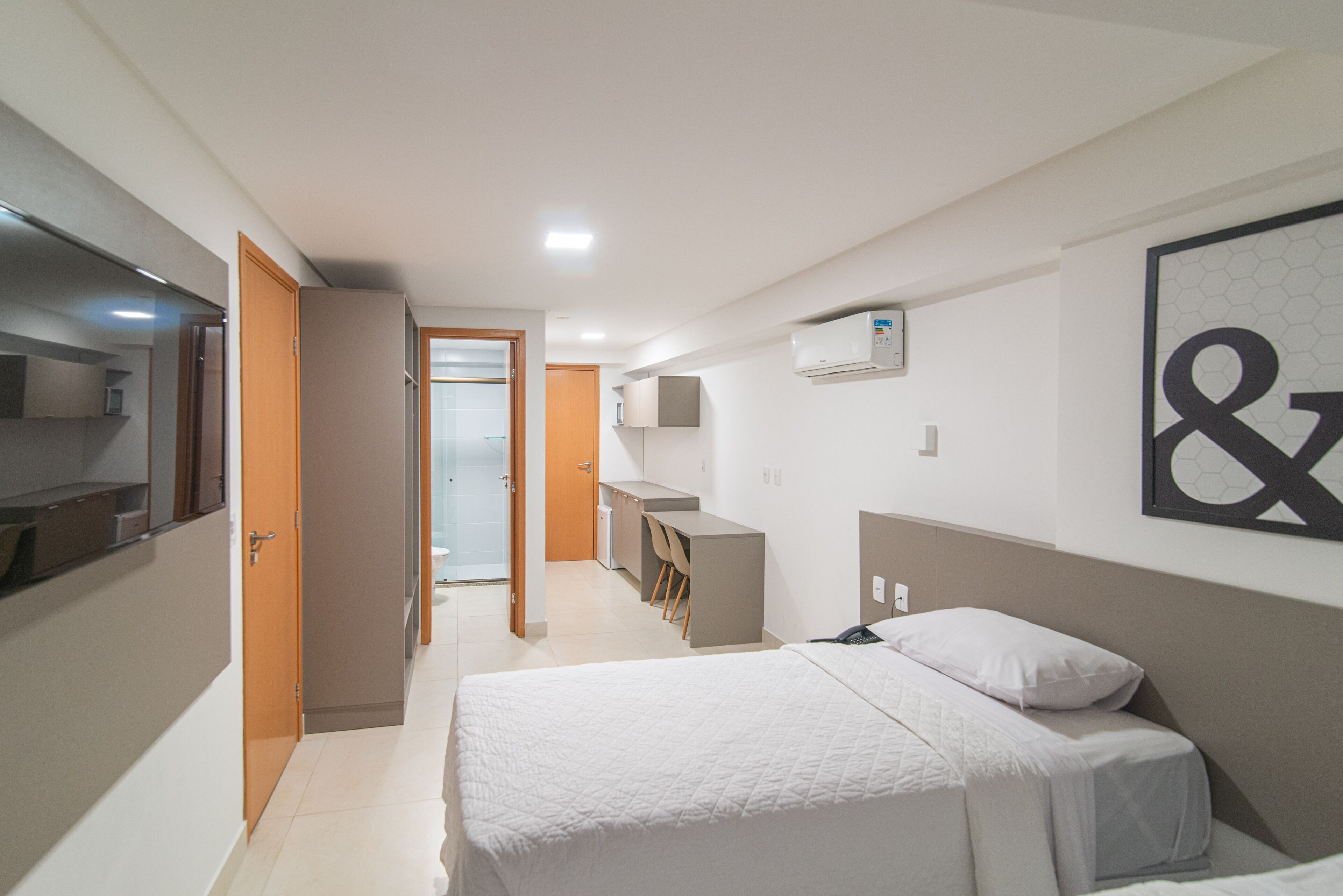 family quadruple room | minibar, individually furnished, desk, laptop workspace