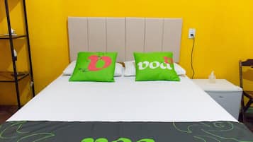 Quarto casal standard | Frigobar, Wi-Fi de cortesia