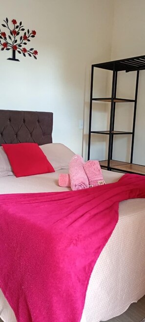 Quarto casal standard | Frigobar, Wi-Fi de cortesia