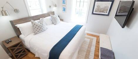 2 bedrooms, iron/ironing board, Internet