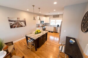 Coffee/tea maker - Spacious Guest House With Pool Access In Convenient Location! (Middletown)