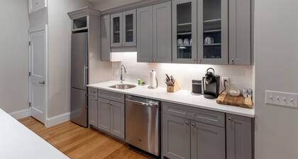 2 Bedrooms + Loft - Located in the Center of Town
