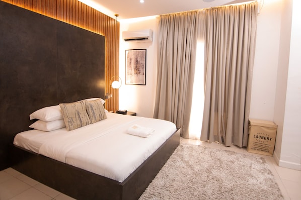 2 bedrooms, desk, iron/ironing board, free WiFi