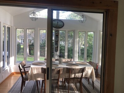 Fully Furnished Seneca Lake Lakefront Rental