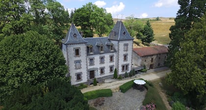 Chambres Dhôtes au Château de Vernières